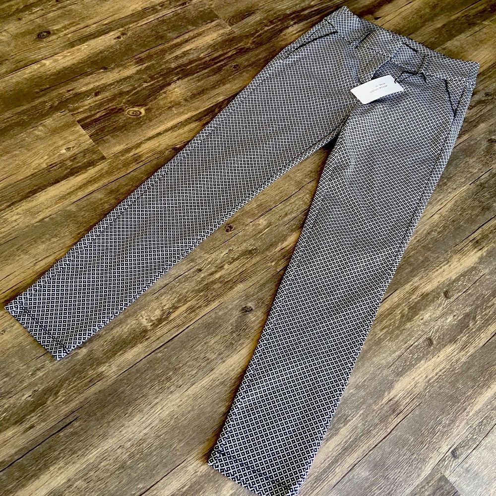 Shinestar Black & White Pattern Ankle Pants